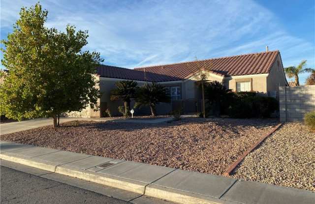 556 Green Gables Avenue - 556 Green Gables Avenue, Paradise, NV 89183