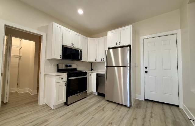 3221 S May photos photos