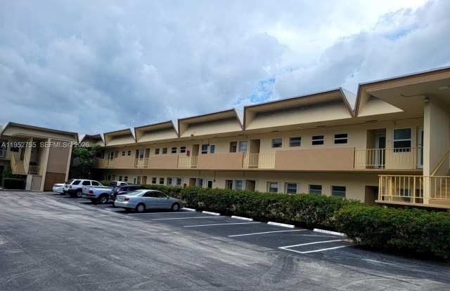 851 NE 14th Ave photos photos