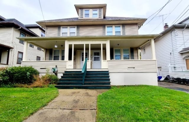 254 W Franklin St - 254 West Franklin Street, Bound Brook, NJ 08805