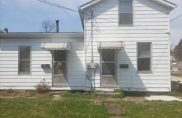 857 Wales NE Rd photos photos