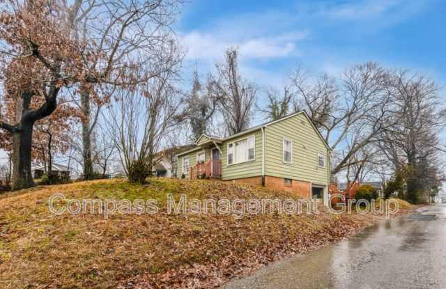 611 West Glenwood Avenue Northeast Gallery 2