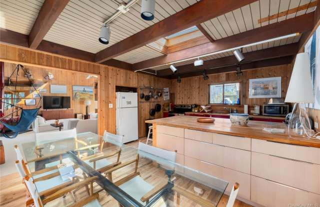 39 Schooner Gallery 4