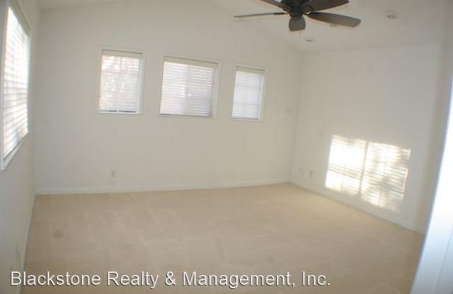 4338 Oak Glen St Gallery 2