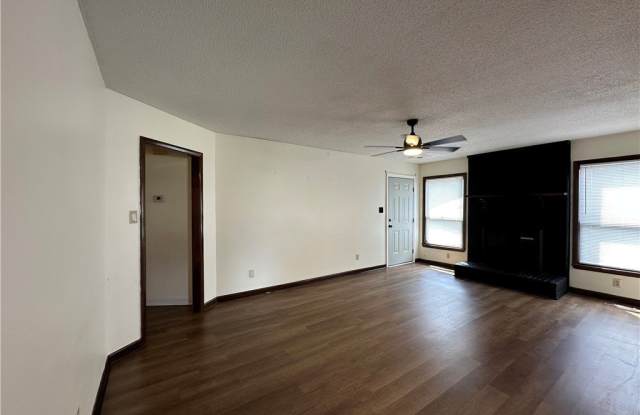 6031 Harmon Place Gallery 2