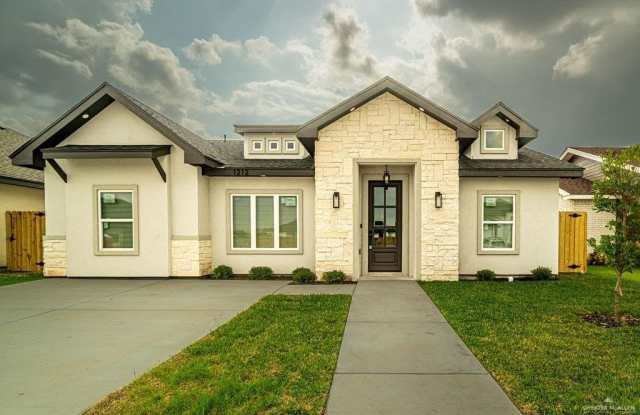 1212 E Acacia Drive E - 1212 E Acacia Drive, San Juan, TX 78589