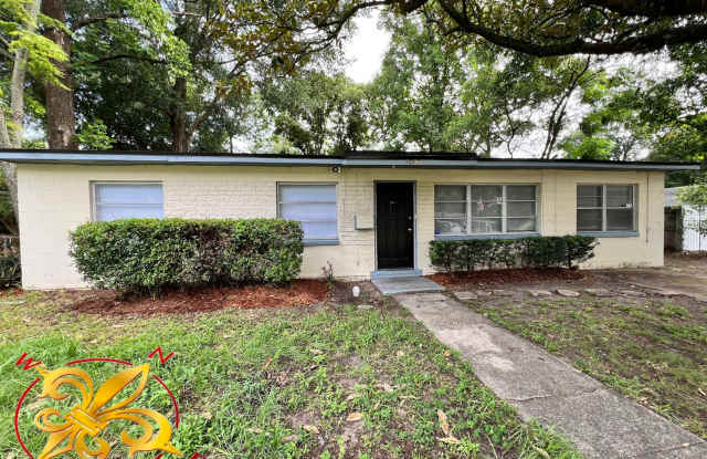 $1550 - Sweet 3/1 Ranch Style Home in Arlington - 7609 Tacony Drive, Jacksonville, FL 32277