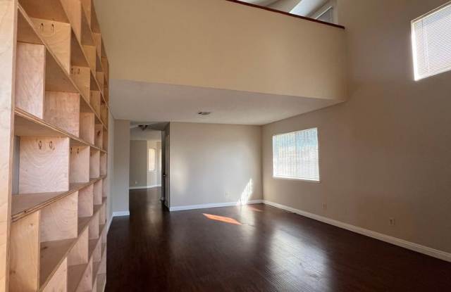 2120 Gallery 4