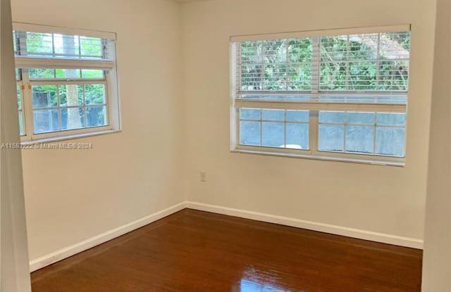 6811 Sw 76th Terrace - 6811 Southwest 76th Terrace, South Miami, FL 33143