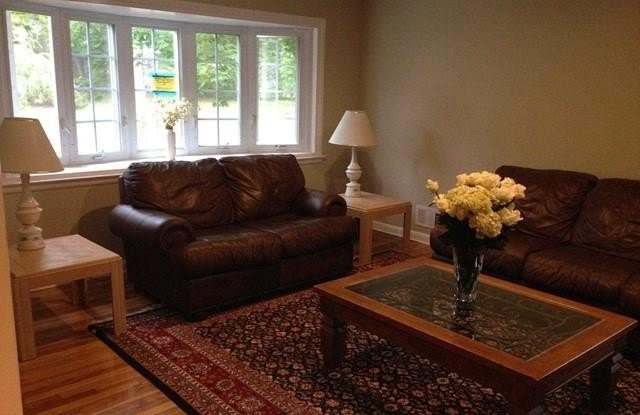 525 Lynn Street photos photos