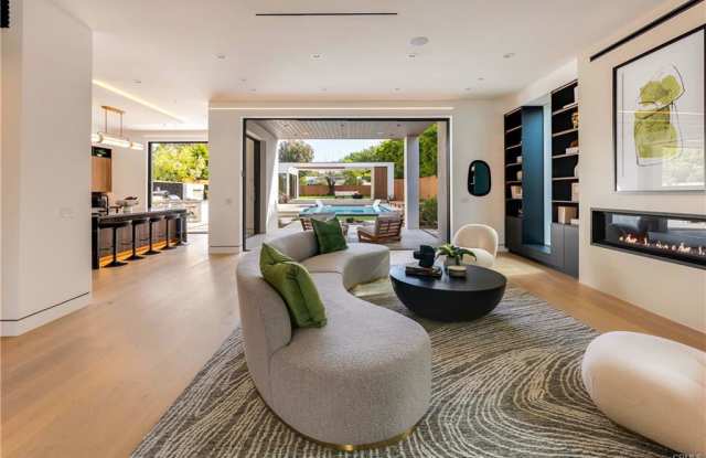 22930 Dolorosa Street photos photos