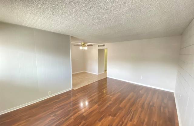 320 LAKEVIEW Street Gallery 2