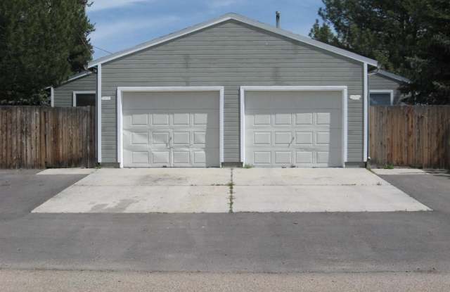 Duplex In A Quiet Neighborhood Gallery 1