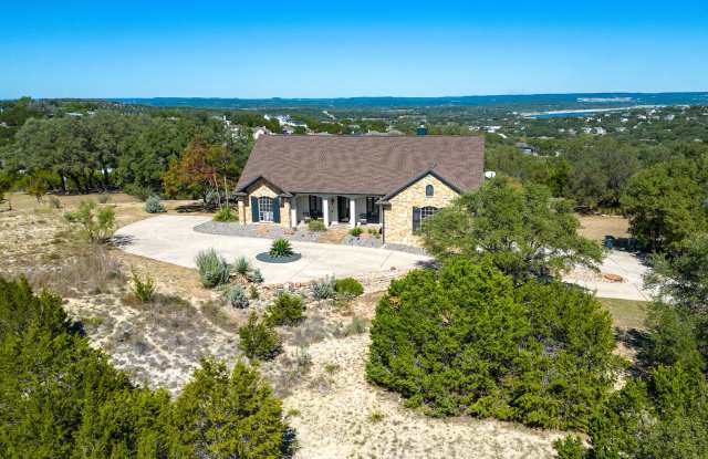Fully Furnished Hilltop Retreat with Panoramic Lake Travis Views Gallery 4