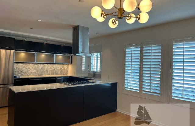 Bright  Spacious Huntington Beach Home with Vaulted Ceilings, Community Pool, EV Charger photos photos