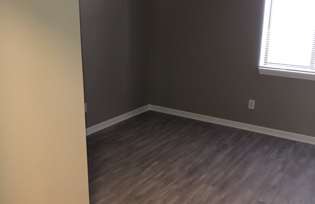 11085 Lake Avenue - 11085 Lake Avenue, Cleveland, OH 44102 11085 Lake Avenue - 11085 Lake Avenue, Cleveland, OH 44102