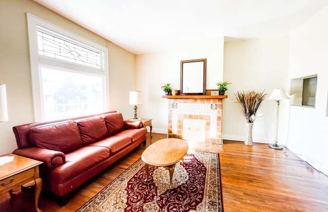 AVAILABLE AUGUST 2026 - Beautiful 4+ bedroom, 1 bath home in Mt Washington! - 433 Winton Street, Pittsburgh, PA 15211