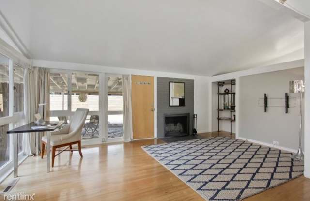 2585 S Meade St Gallery 2