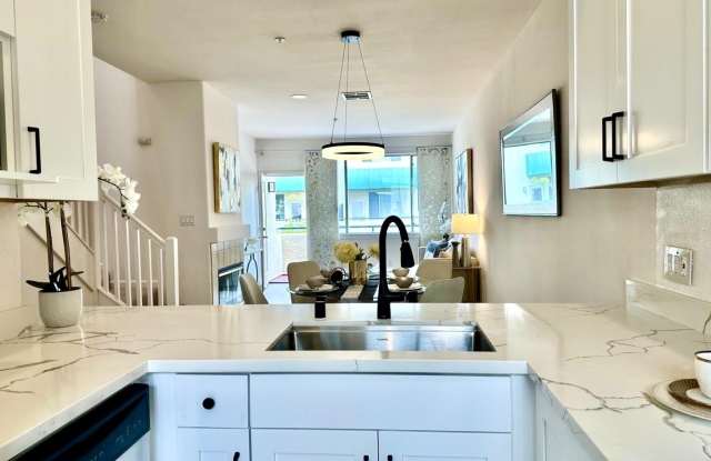 2573 Park BLVD U202 - 2573 Park Boulevard, Palo Alto, CA 94306