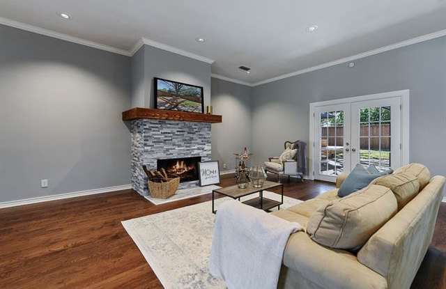 5312 W Mockingbird Lane - 5312 West Mockingbird Lane, Dallas, TX 75209