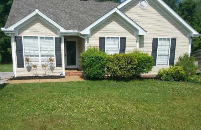 Lovely 3 Bed 2 Bath House in Thompsons Station-Spring Hill. photos photos
