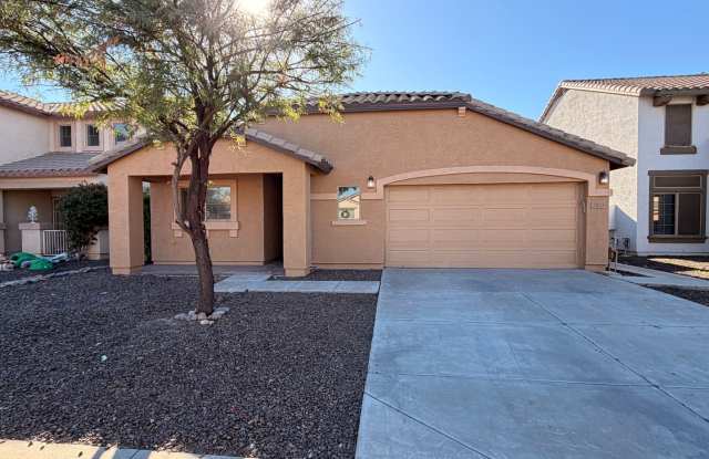 Spacious 3Bdm 2Ba Phoenix Home with *No Carpets* and *New Paint* photos photos