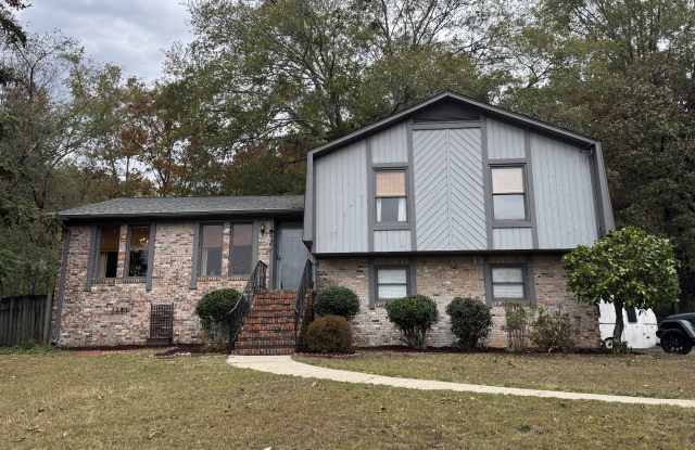 409 Crosscreek Circle - 409 Crosscreek Circle, Pelham, AL 35124