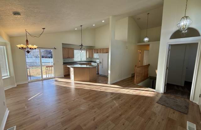 5 Bedroom Home in Herriman; 2700 sq ft; Open Floor Plan photos photos