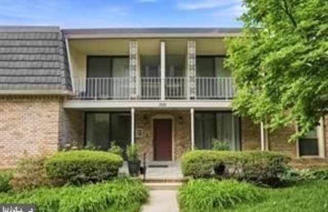 3101 PATRICK HENRY Drive Gallery 1