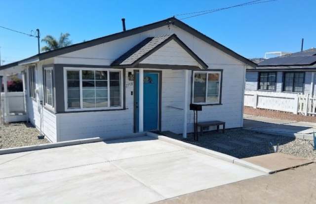 2768 Nye Street photos photos