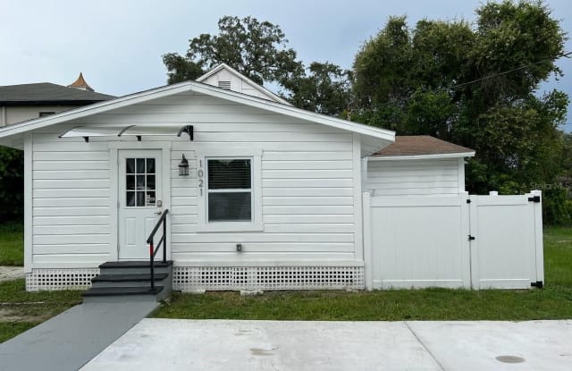1021 W BUSCH BOULEVARD - 1021 West Busch Boulevard, Tampa, FL 33612