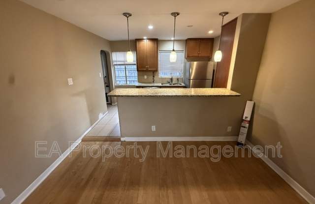 1106 Princeton Dr NE photos photos