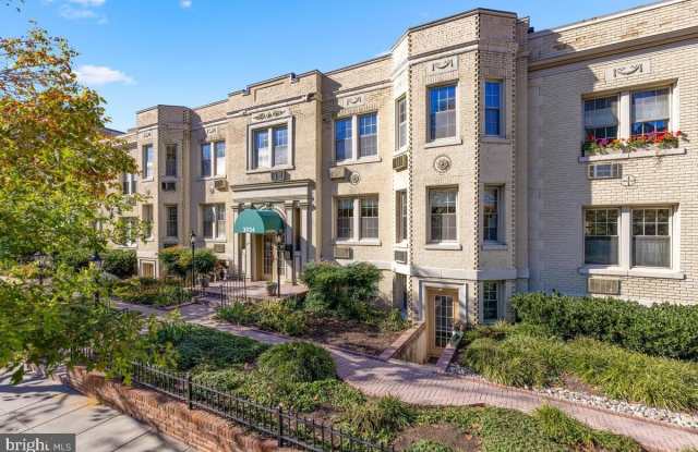 3024 WISCONSIN AVENUE NW - 3024 Wisconsin Avenue Northwest, Washington, DC 20016
