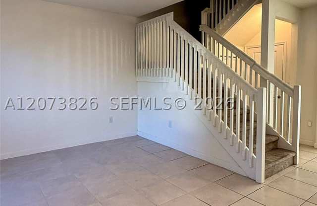 20800 NE 5th Ct Gallery 3