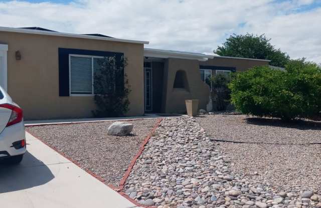 RIO RANCHO-FOUR BEDROOM HOUSE-Furnished photos photos