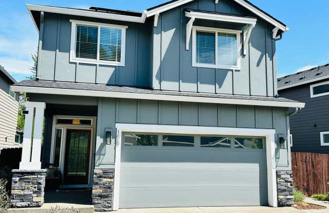 Charming Newer Ridgefield Home with Upgrades Throughout Gallery 1