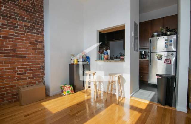 Beautiful 3 Bedroom Available 9/1/26 photos photos