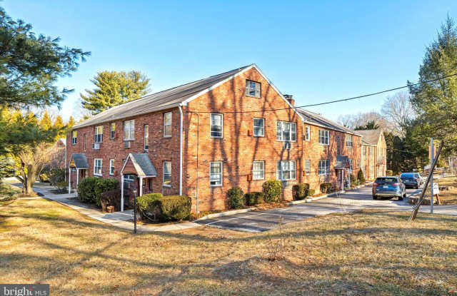 1011 W MONTGOMERY AVENUE photos photos