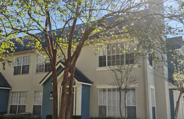 13700 Richmond Park Drive N photos photos