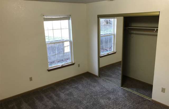 714 Deerbrook Circle - E Gallery 4