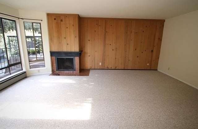 236 Roosevelt Way Gallery 2