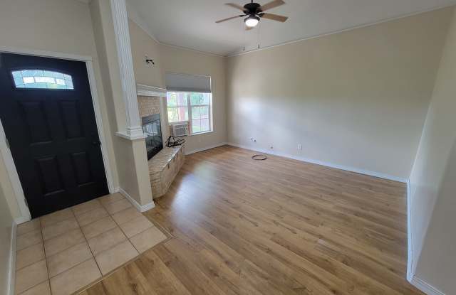 705 Aster - 705 Aster, White Rock, NM 87547