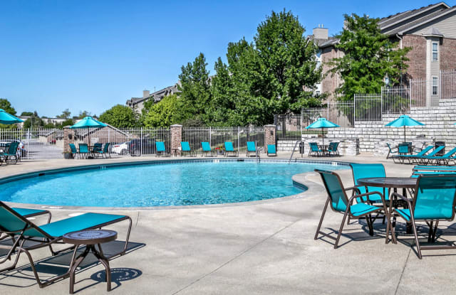 Whispering Hills Apartments photos photos