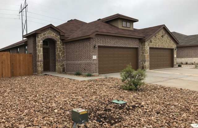 AVAILABLE NOW! LUXURY TOWNHOME LOCATED IN PECAN PARK, BASTROP, TEXAS! photos photos
