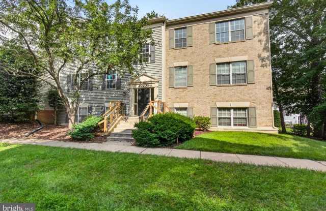 20208 SHIPLEY TER #302 Gallery 2