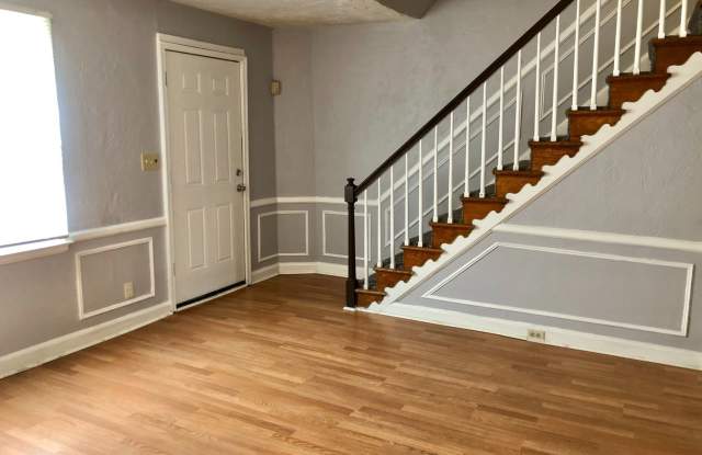 Large 3-Bed, w/ Central Air  Laundry in-unit photos photos