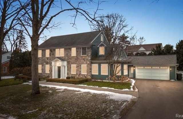 1211 WILLOW Lane - 1211 Willow Lane, Birmingham, MI 48009