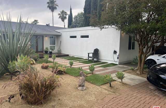 7040 Semrad Rd photos photos