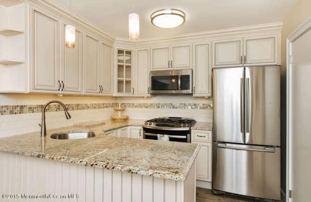66 Linden Court - 66 Linden Court, Spring Lake Heights, NJ 07762
