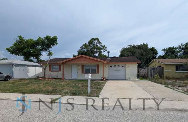 3 bed,2 bath ~ With garage, workshop & shed!! NEW floors, NEW paint! Updated bathroom & kitchen with GRANITE!! photos photos